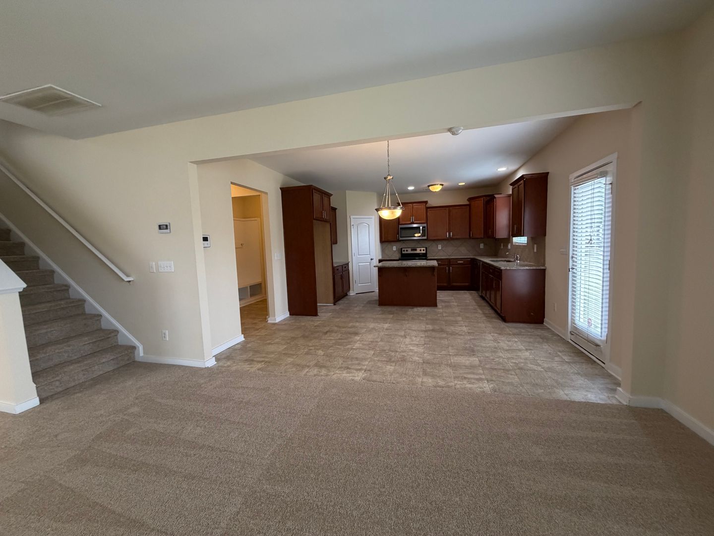 Shaw Avenue 1328 9 of 12