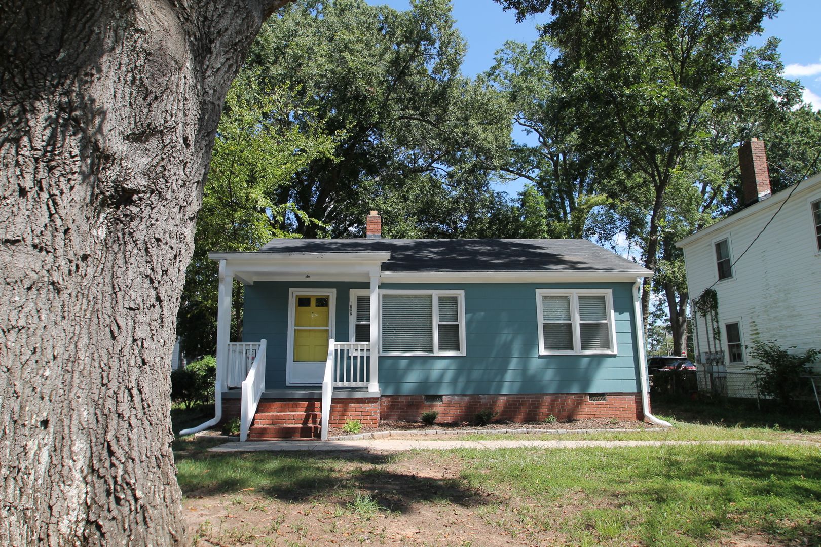 Rock Hill House: 1058 Ebenezer Ave Ext