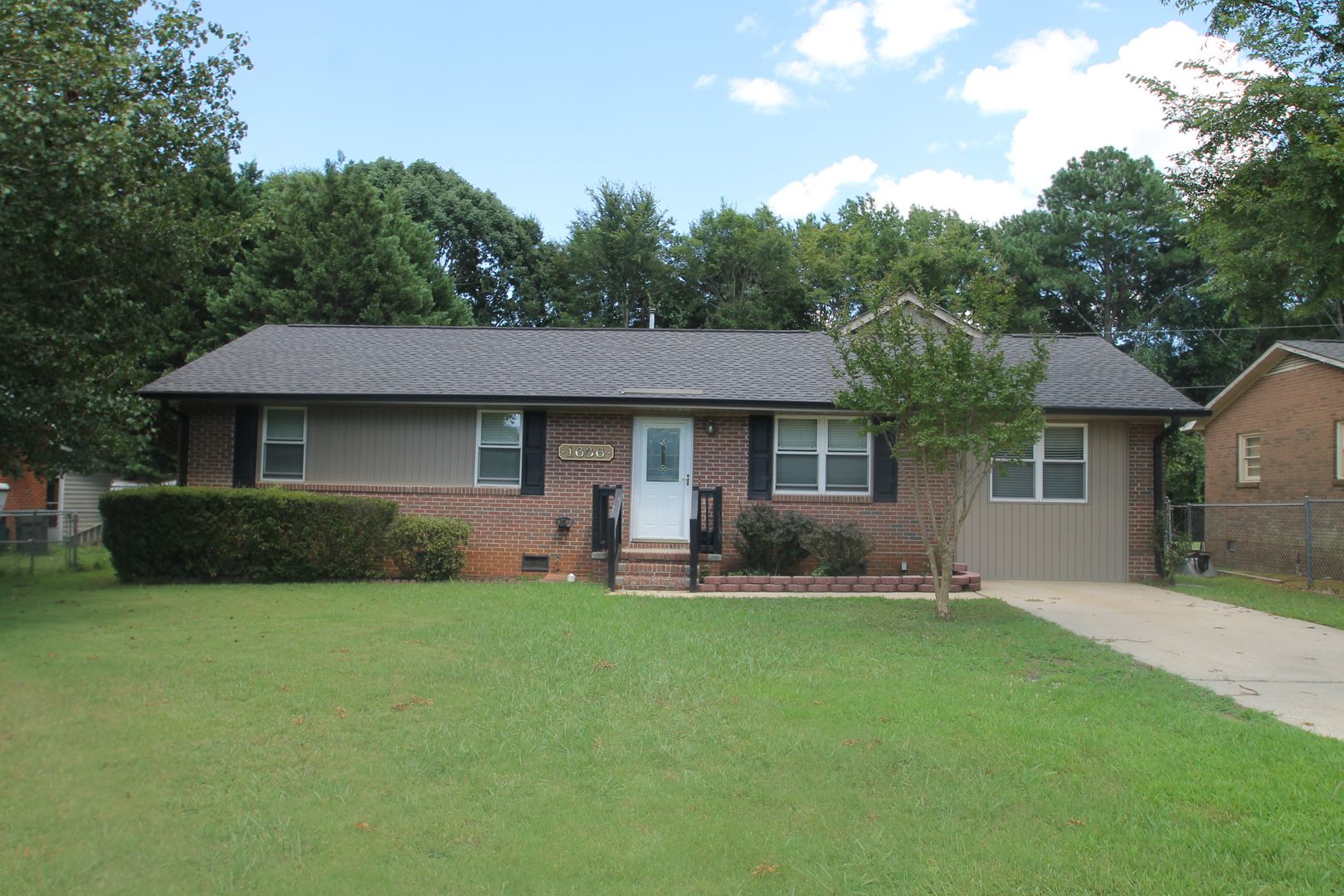 Rock Hill House: 1636 Amber Lane