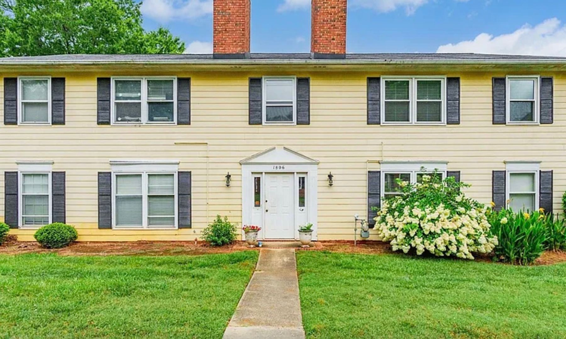 Rock Hill House: 1806 Ebenezer Apt E