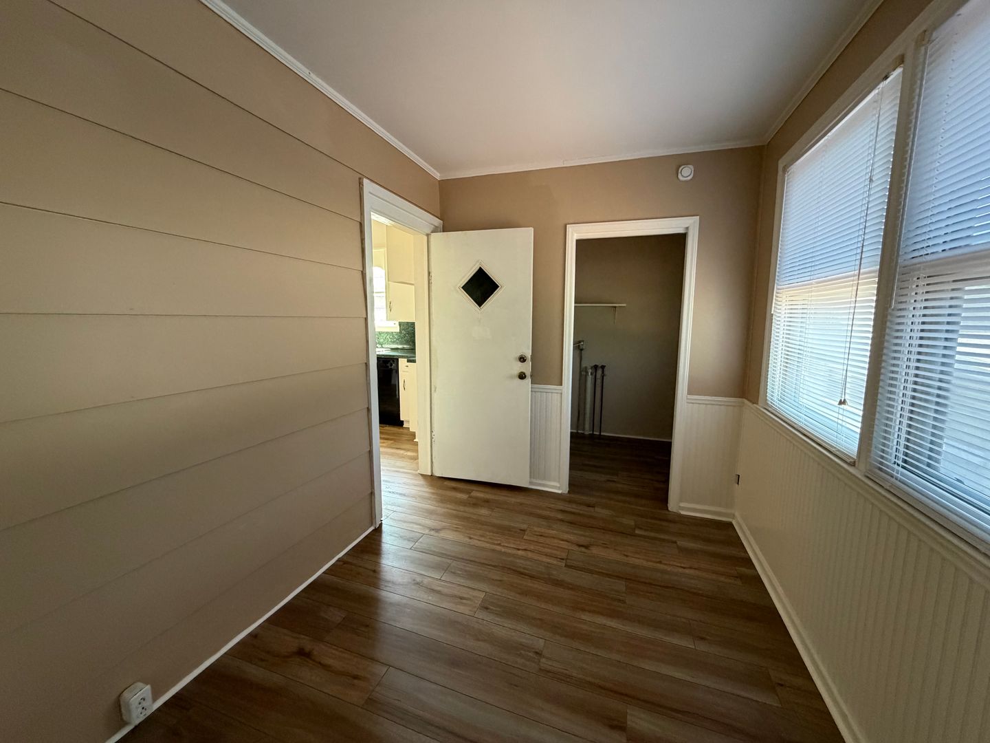 Ebenezer Road 1541 10 of 12