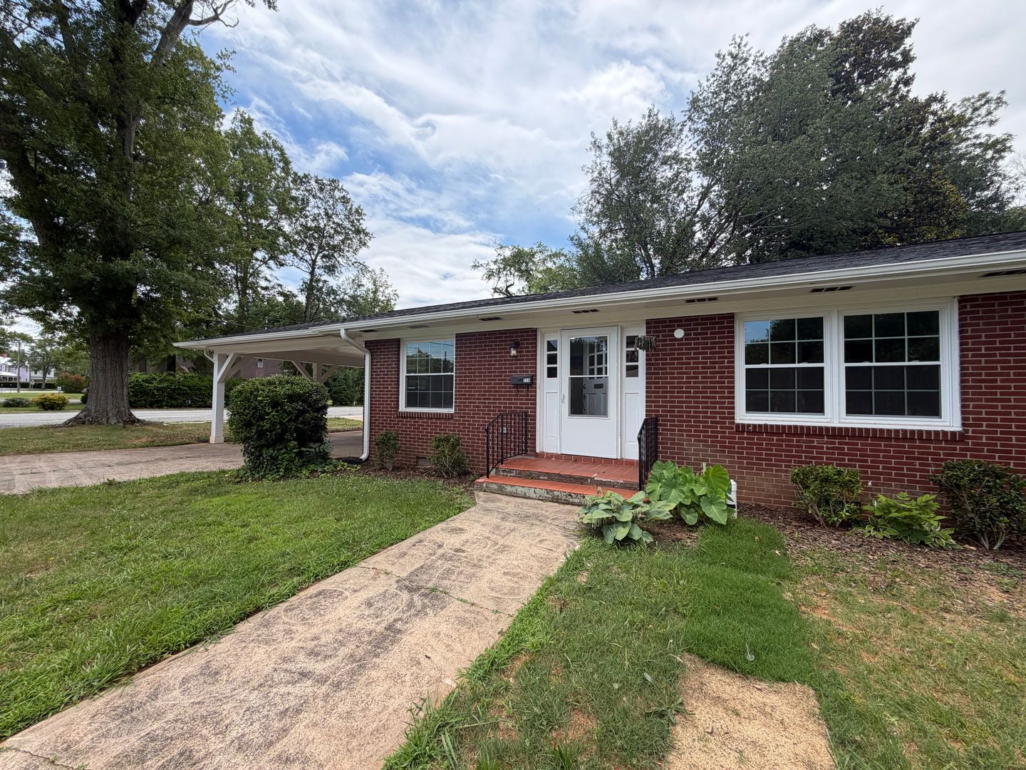 Gaffney House: 228 College Drive
