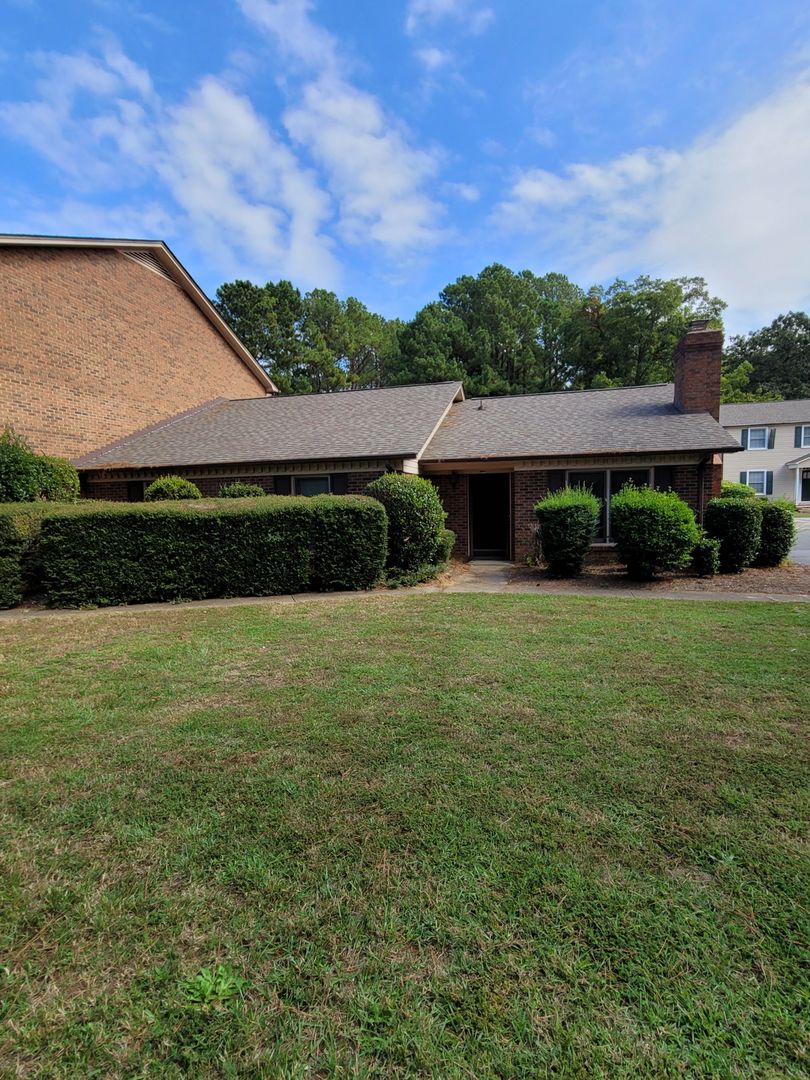 Rock Hill House: 1650 India Hook Road