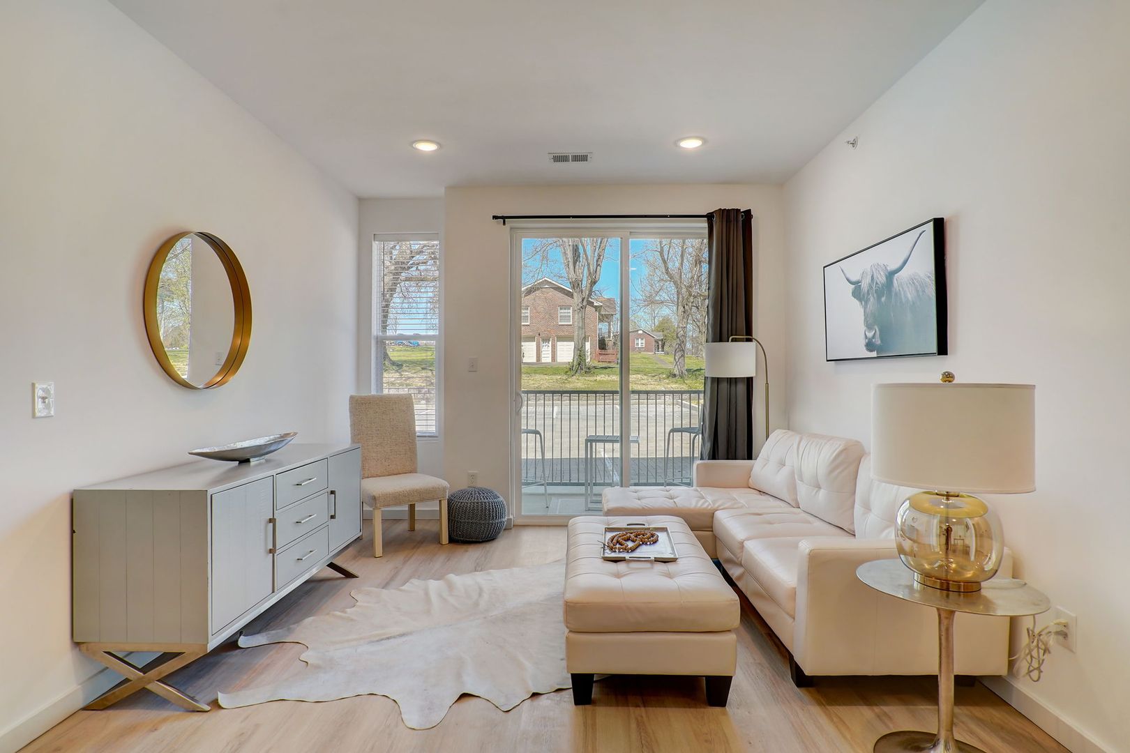 Madison Apartment: 125 Liberty Lane