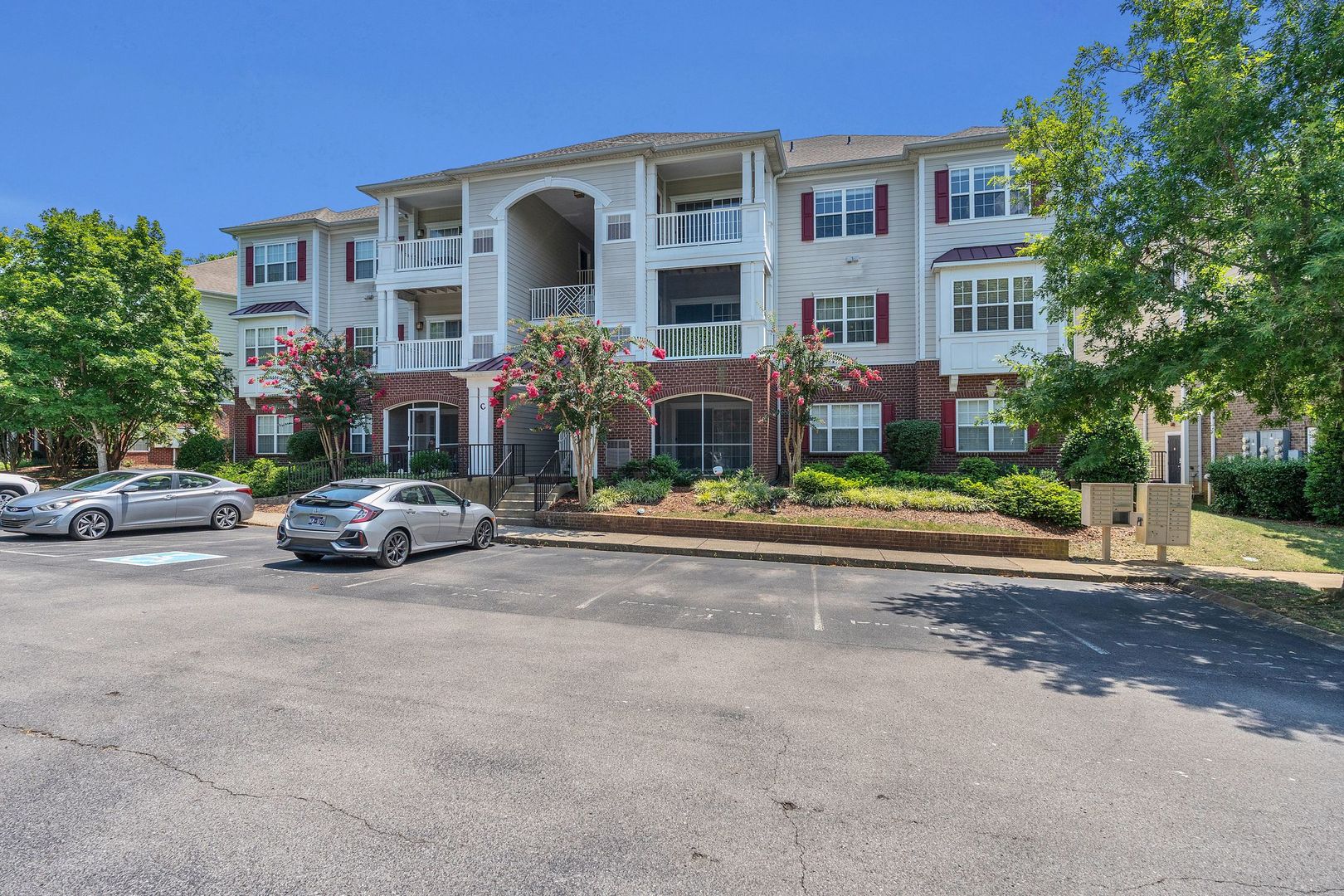 Nashville Condo: 4846 Bevendean Dr