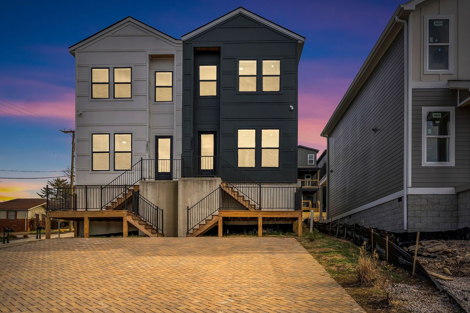 Nashville House: 3803 Dr Walter S Davis Blvd