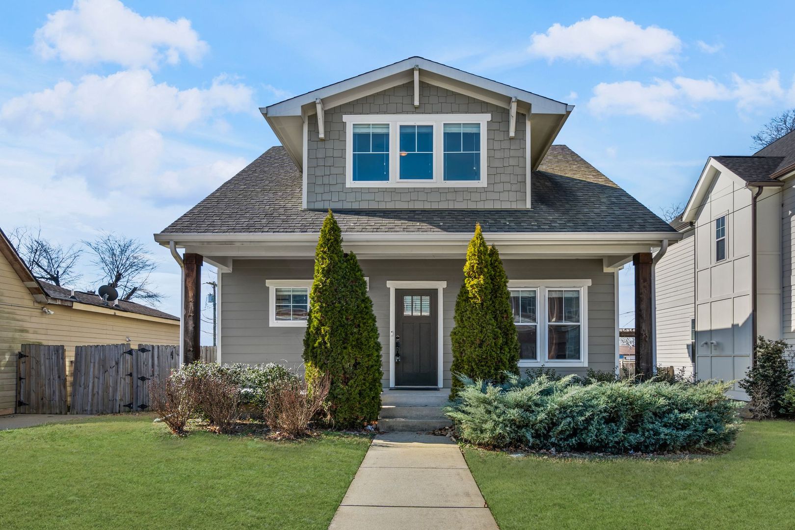 Nashville House: 1615 21st Ave N