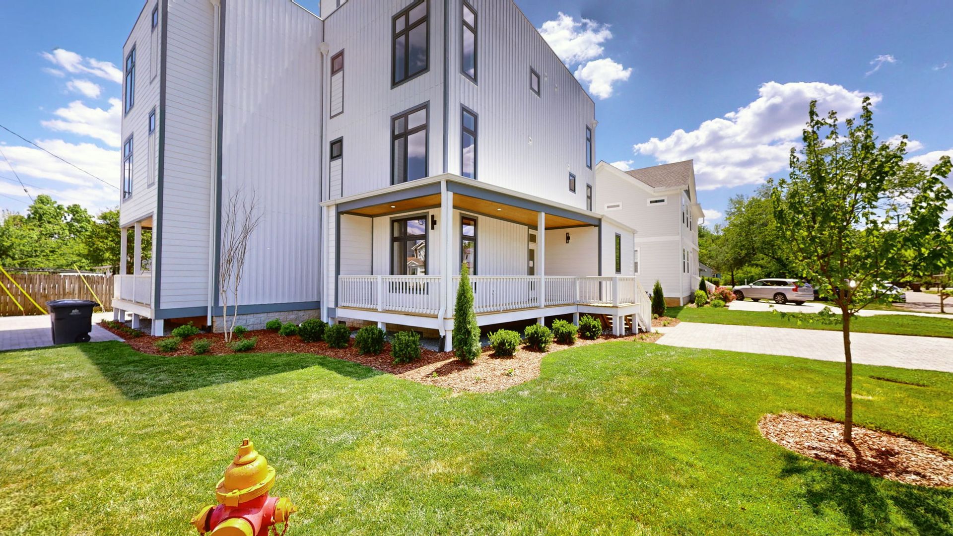 Nashville House: 5909B Carl Place