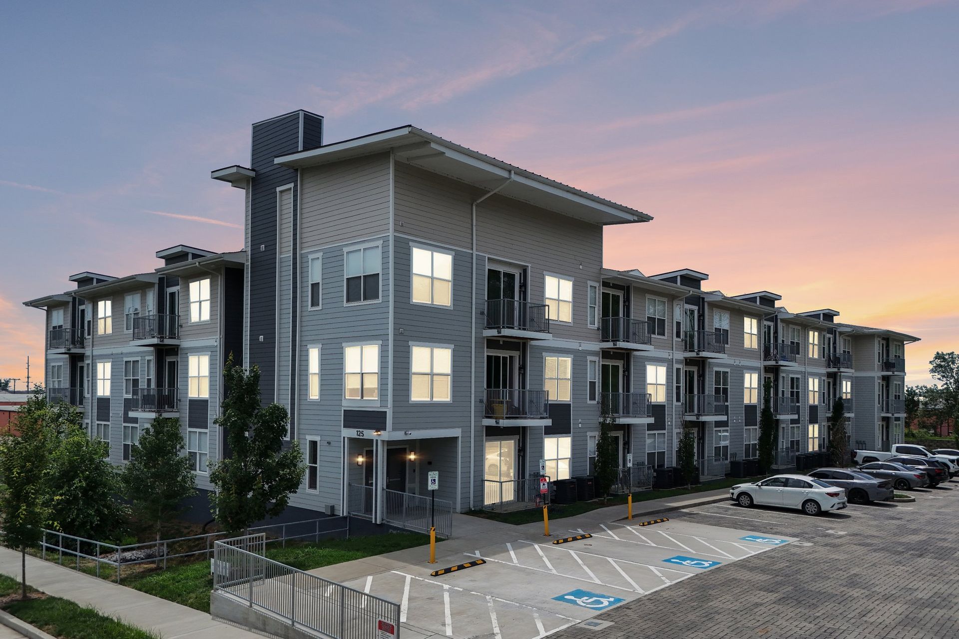 Madison Apartment: 125 Liberty Lane