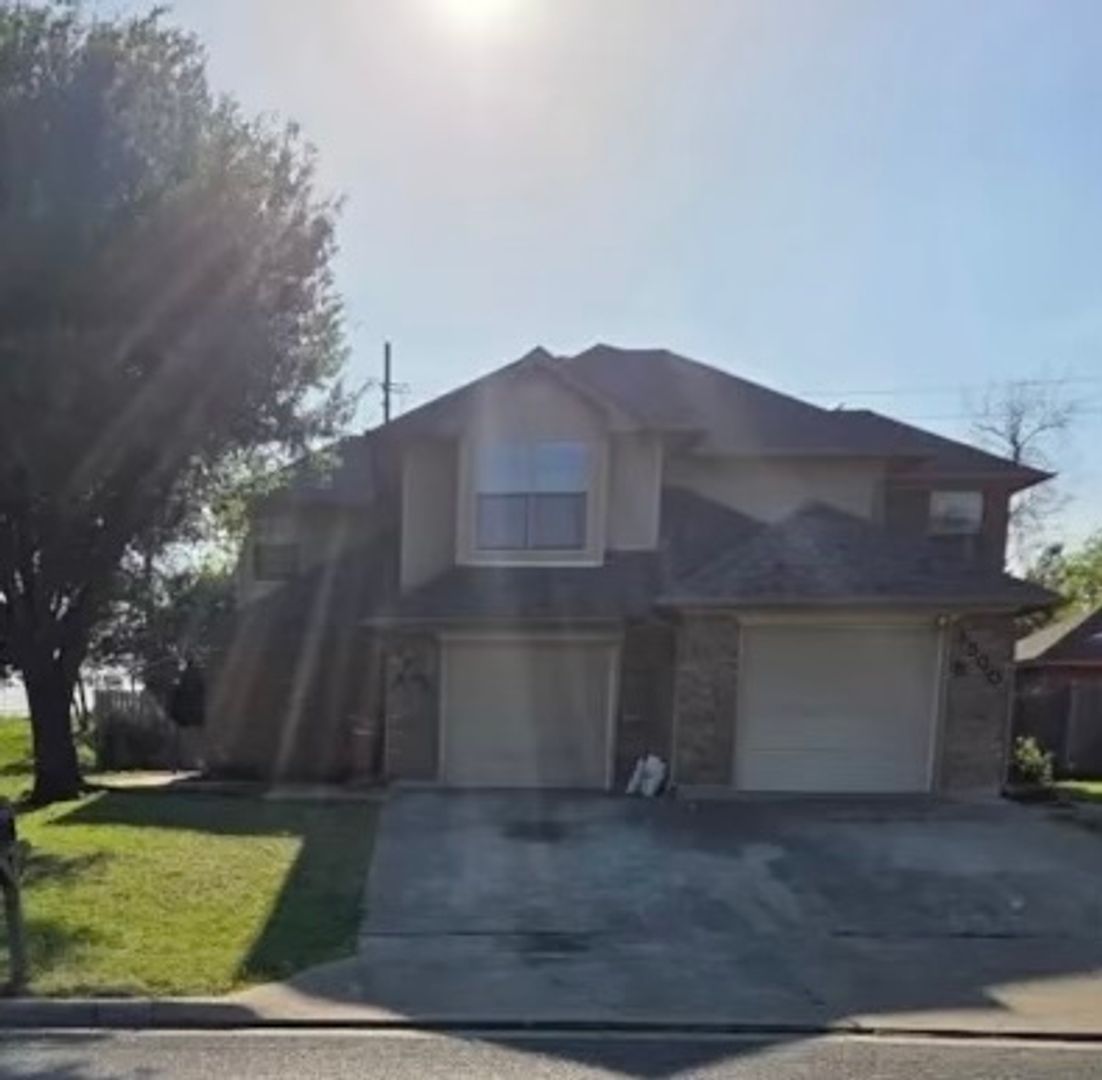 Sherman Apartment: 1500 N. Grant Street