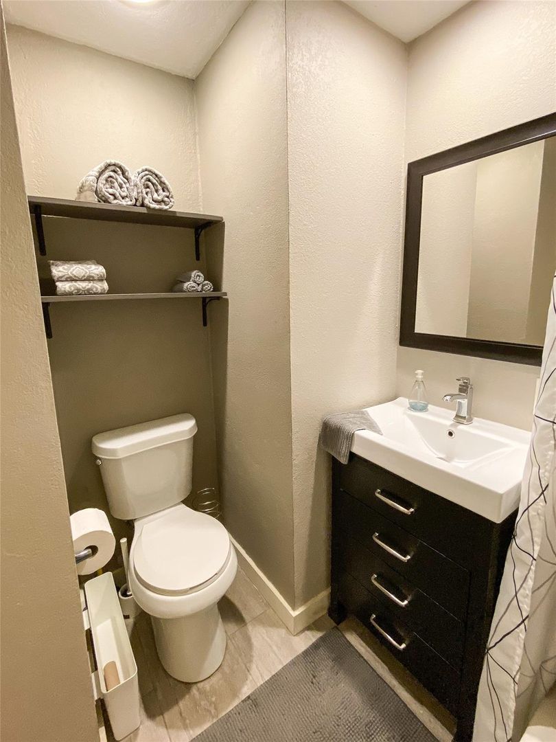 Dallas House: 10652 Cayuga Drive