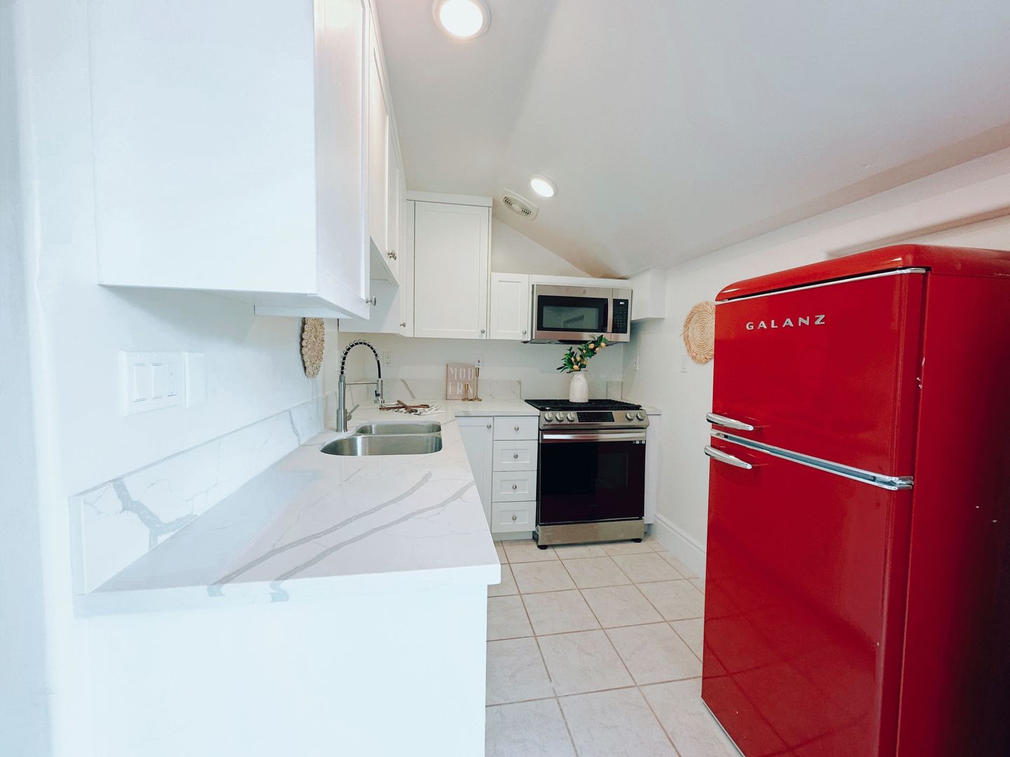 Oceanside House: 2498 Birchwood Way Unit 2