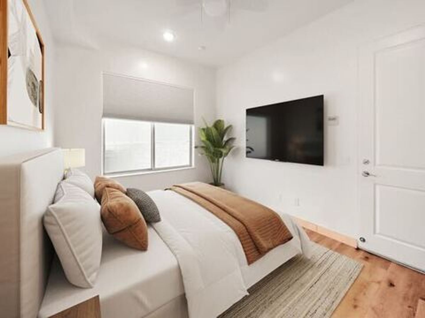 Carlsbad House: 1288 Pine Ave