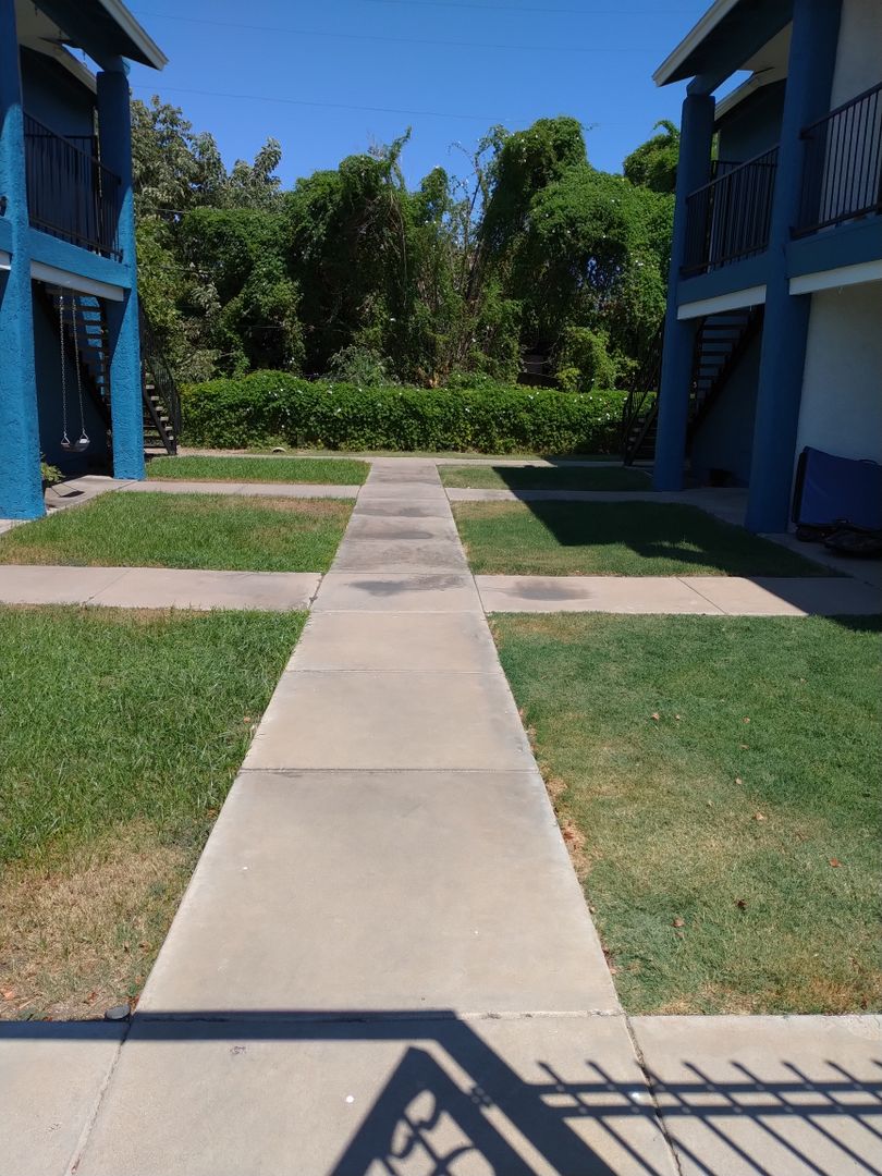 Mesa Apartment: 422 W 6th St