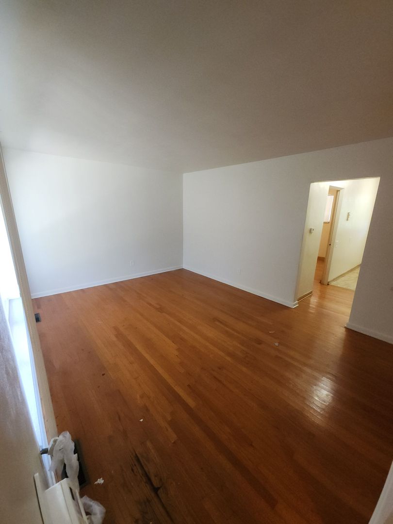 Black Jack Apartment: 25 Nordell Court