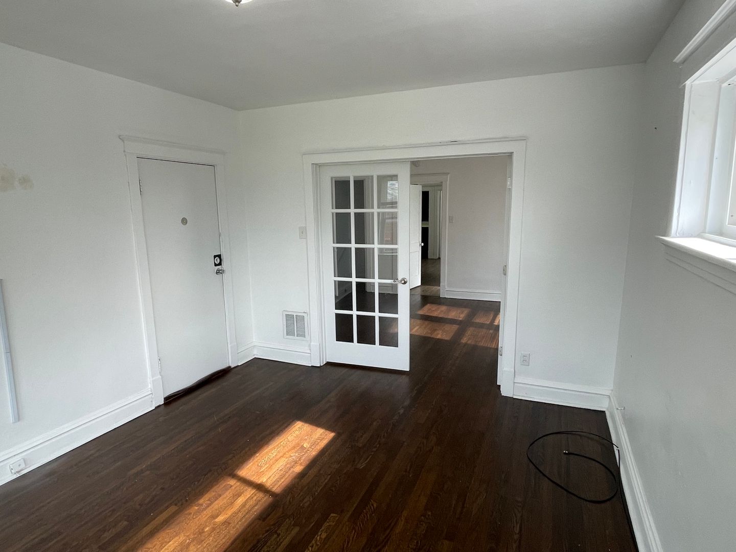 St. Louis Apartment: 4919 Lansdowne