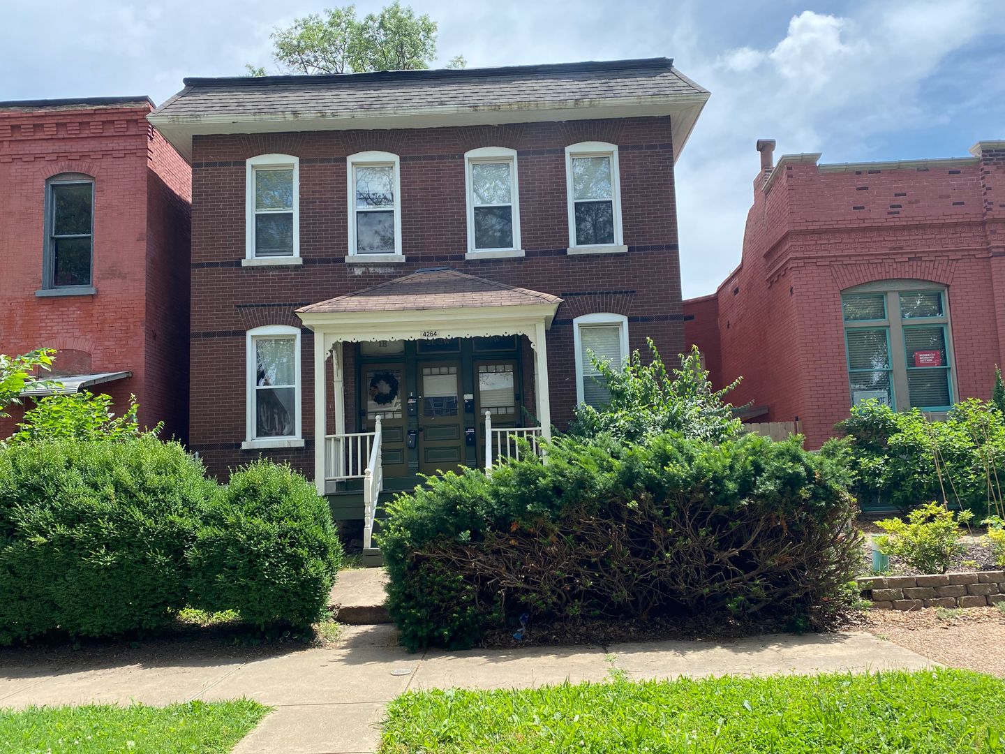St. Louis Apartment: 4264 Norfolk Ave
