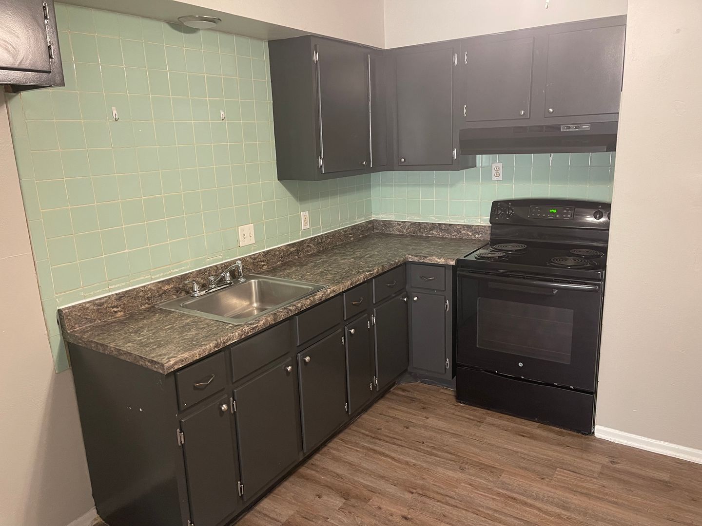 St. Louis Apartment: 3255 Delor Ave