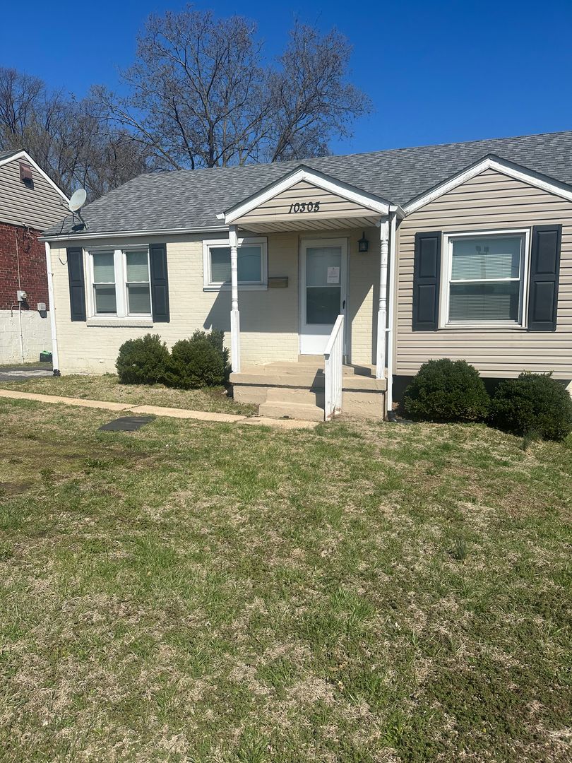 St. Louis House: 10305 Page Ave