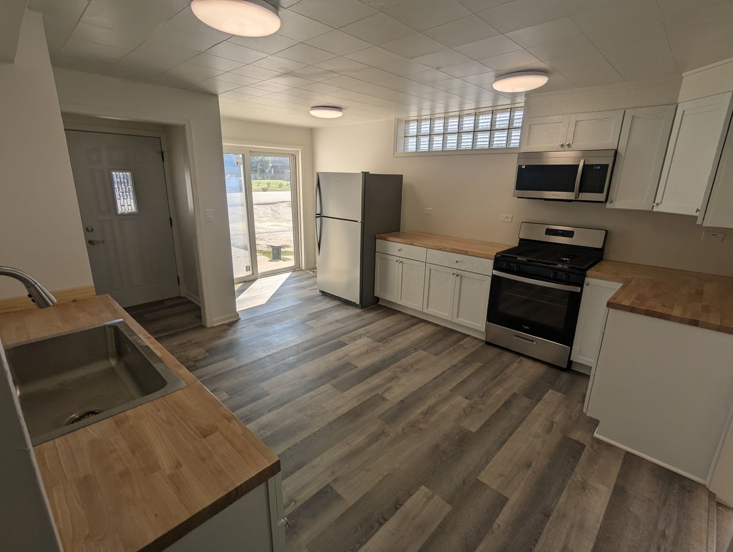 Dover (Kansasville) Apartment: 4020-4022 S Beaumont Ave