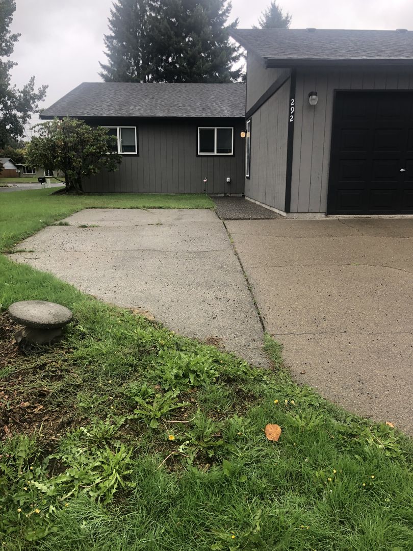 Tumwater Apartment: 290-292 65th Court Southwest