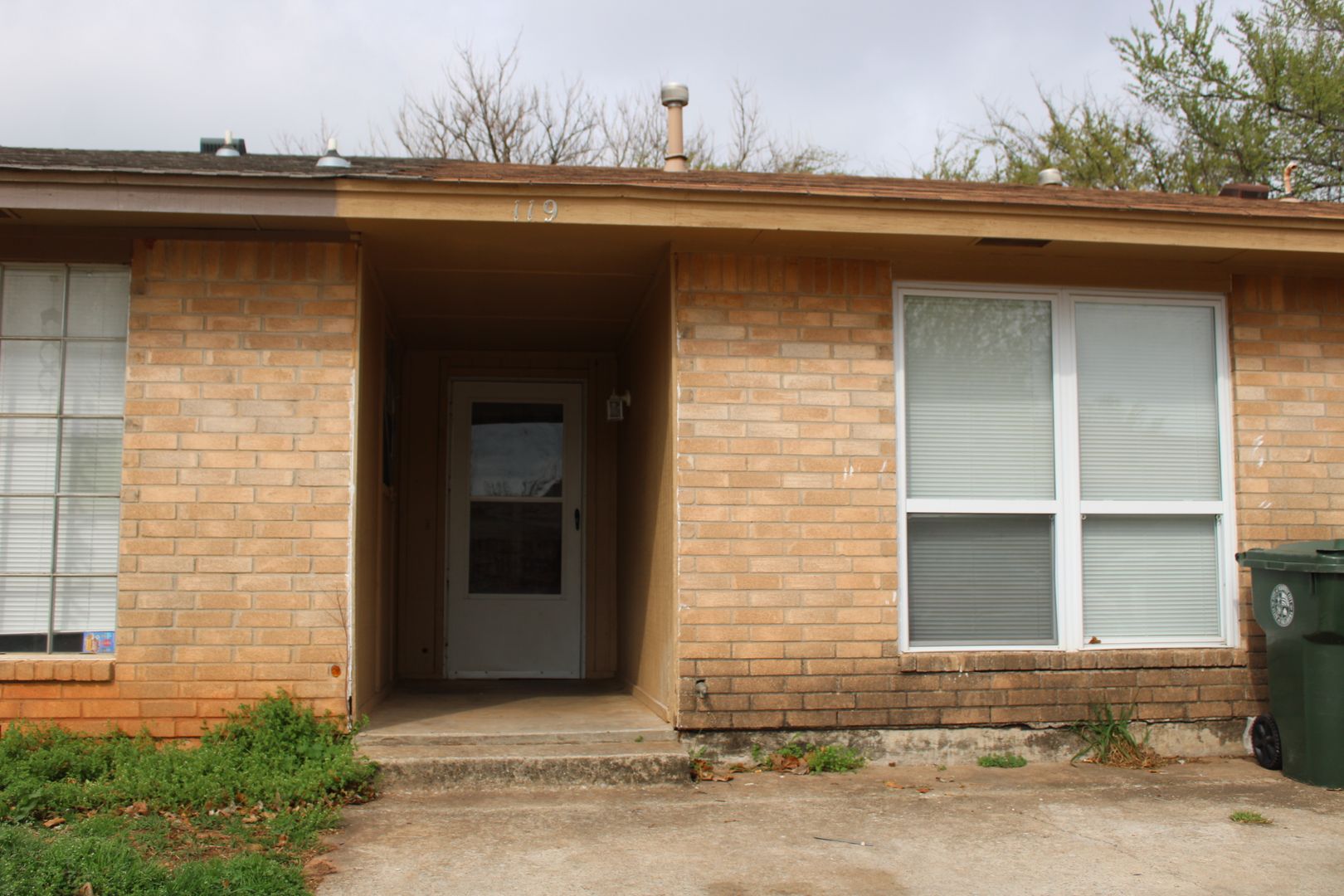 Midwest City House: 119 Kendra Dr