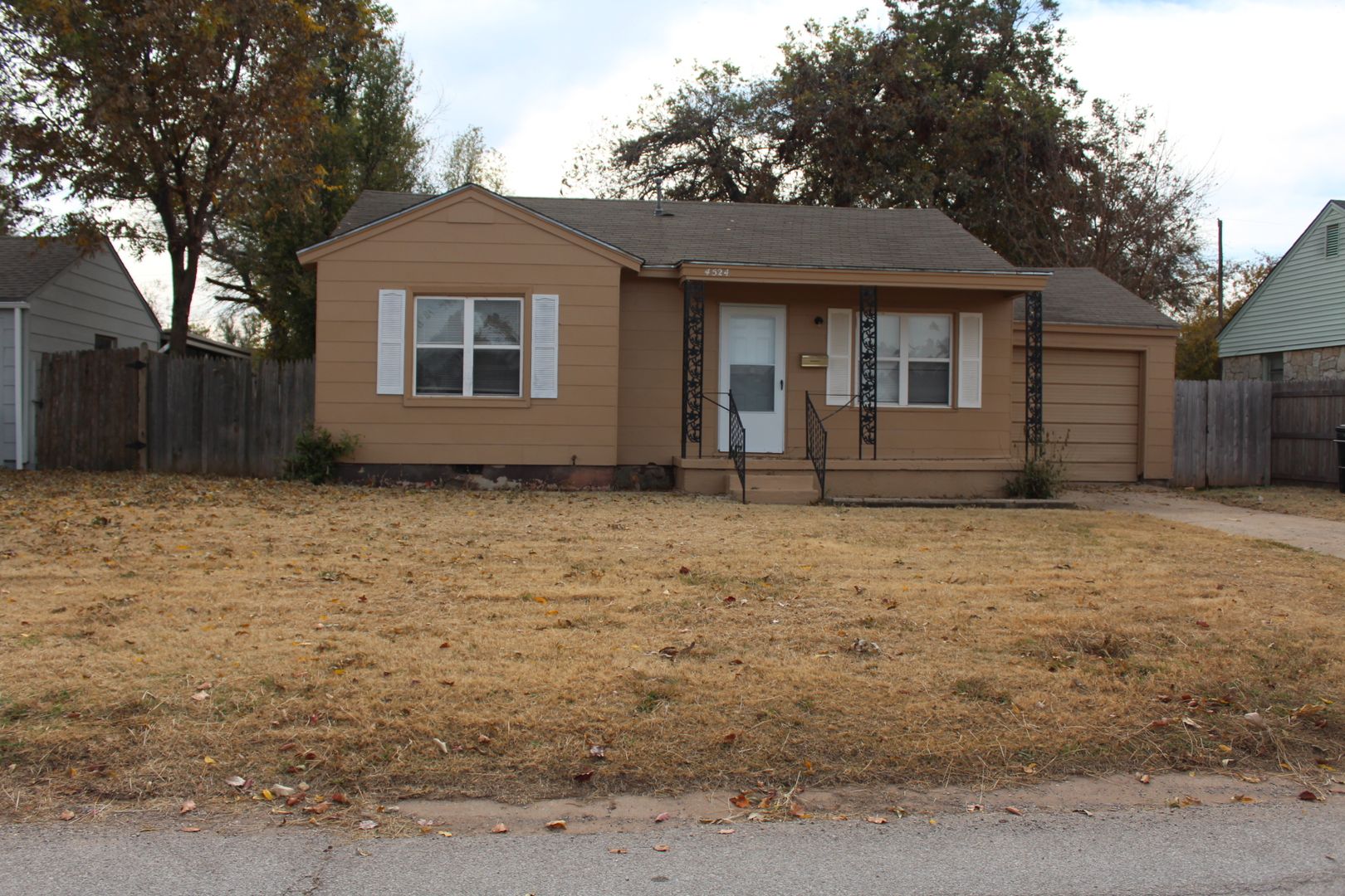 Del City House: 4524 S.E. 20th St