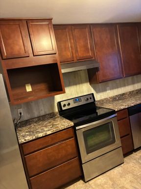 Fully Updated 2 Bedroom 1 Bathroom – photo 1