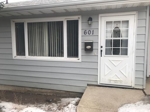Great Side by Side Duplex with Garage – photo 1