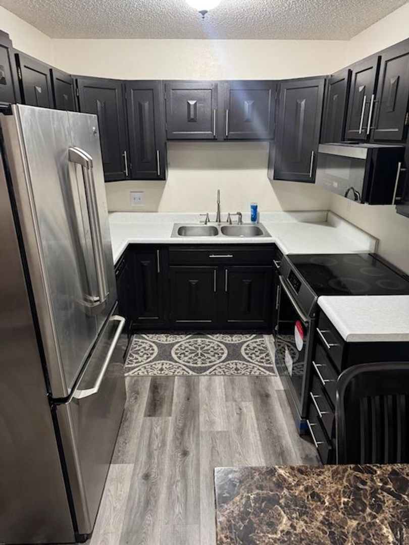 Bismarck Apartment: 113 W Interstate Ave