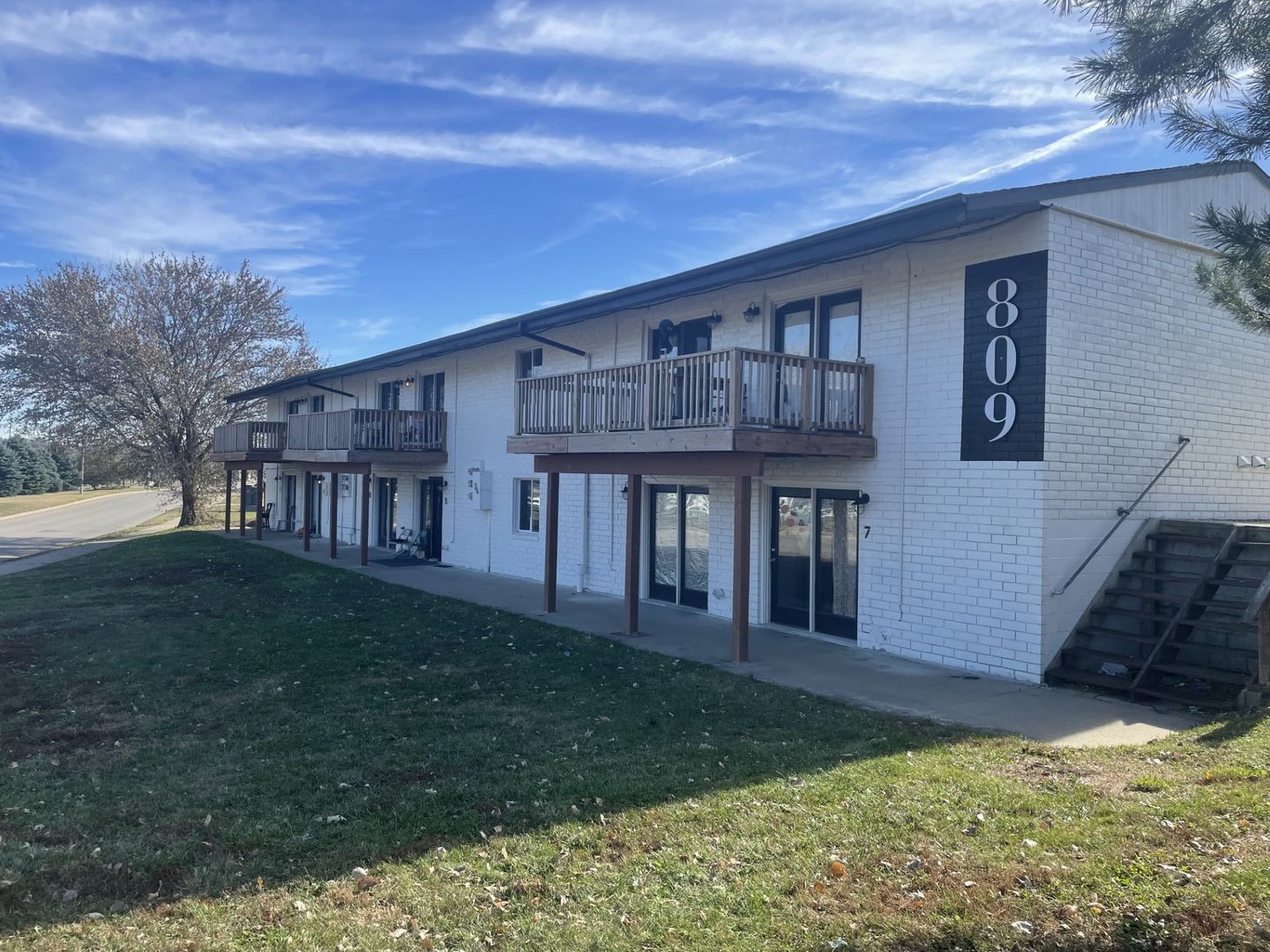 South Sioux City Apartment: 809 E 7th St