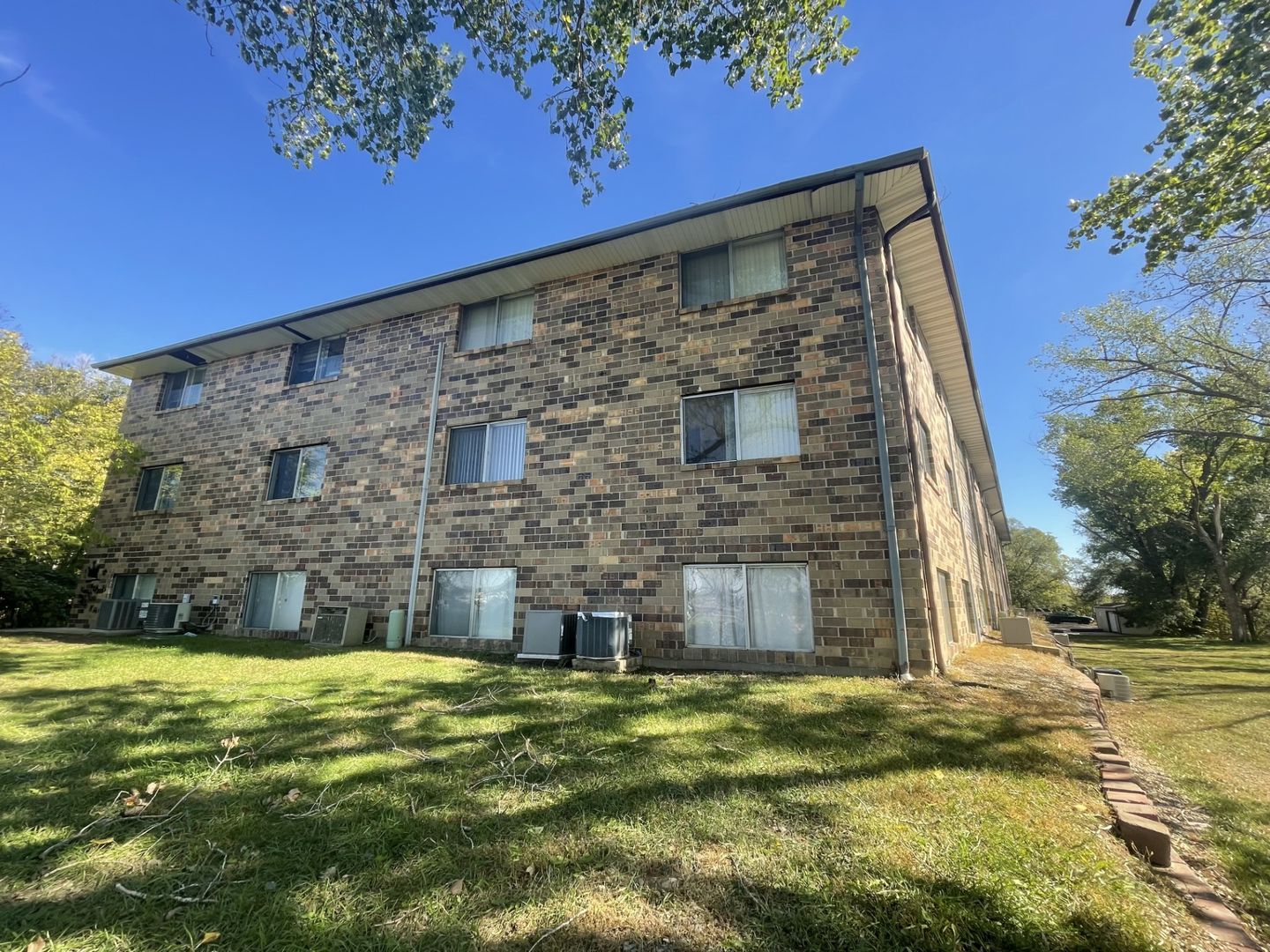 Sioux City Apartment: 1301 S Westcott St