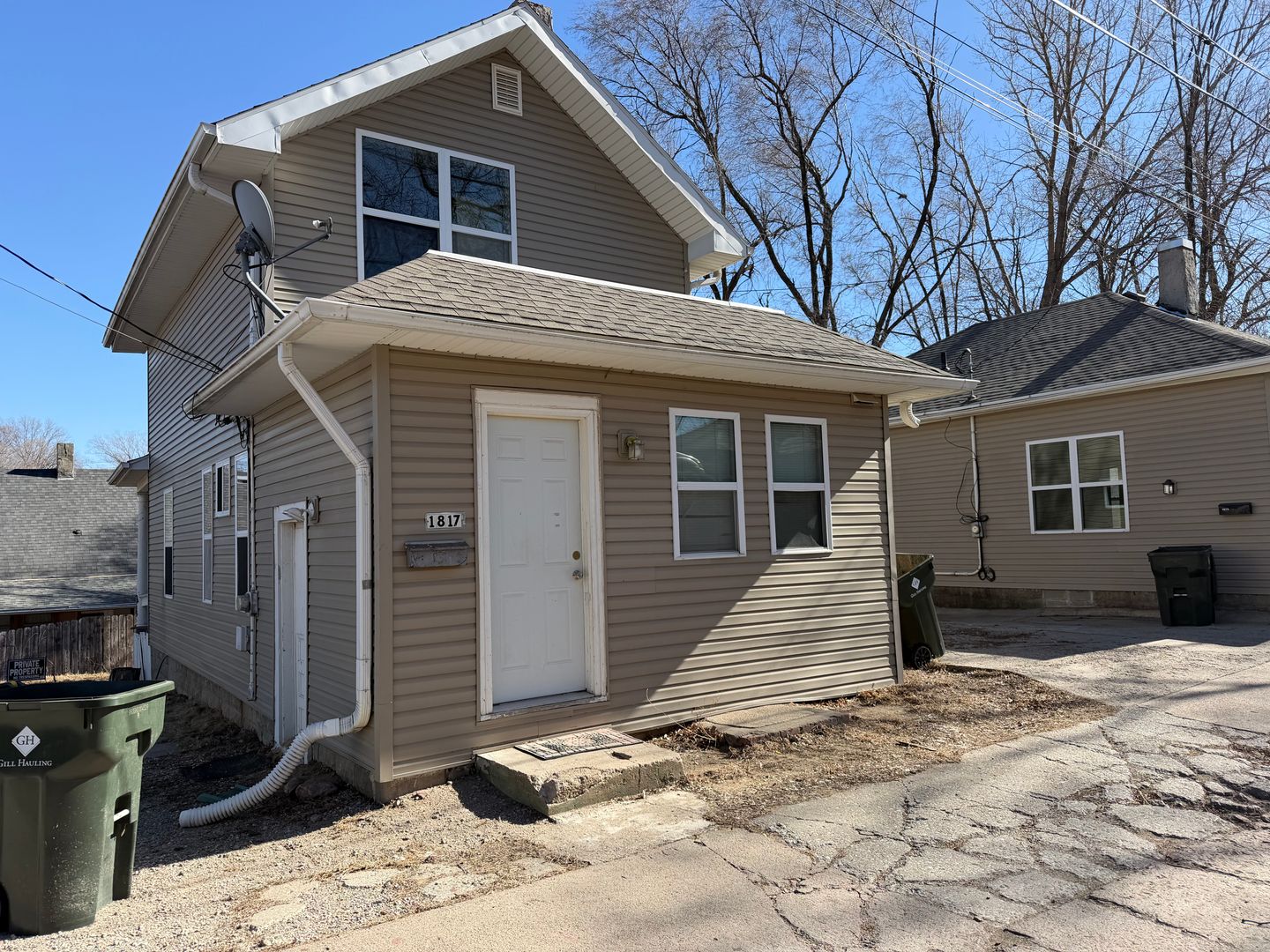 Sioux City House: 1817 ½ Virginia St