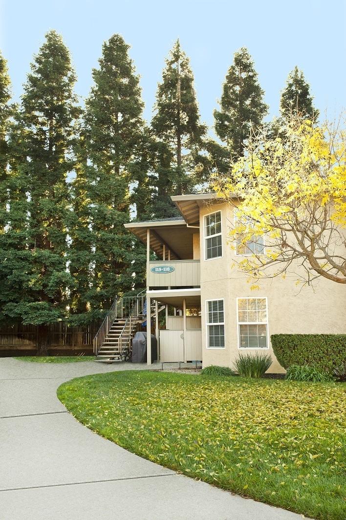 Oak Meadow Apts, Chico, CA 95928