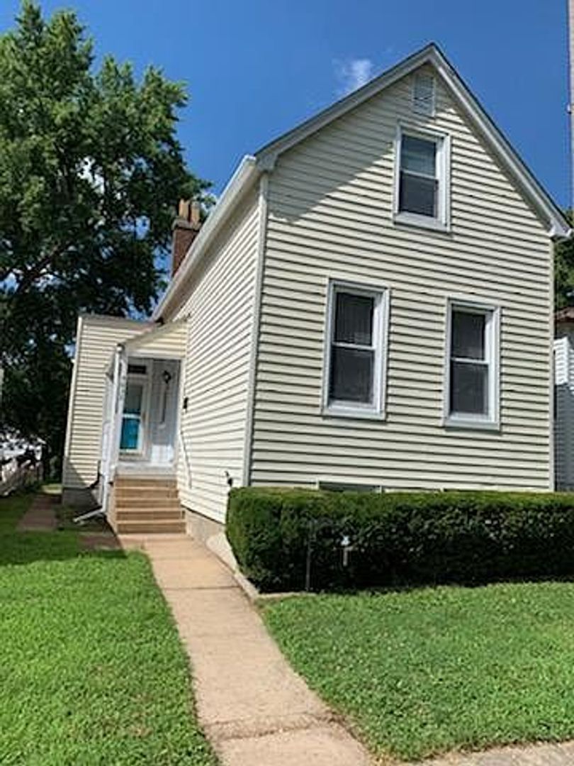 Saint Louis House: 4632 Cecil Pl