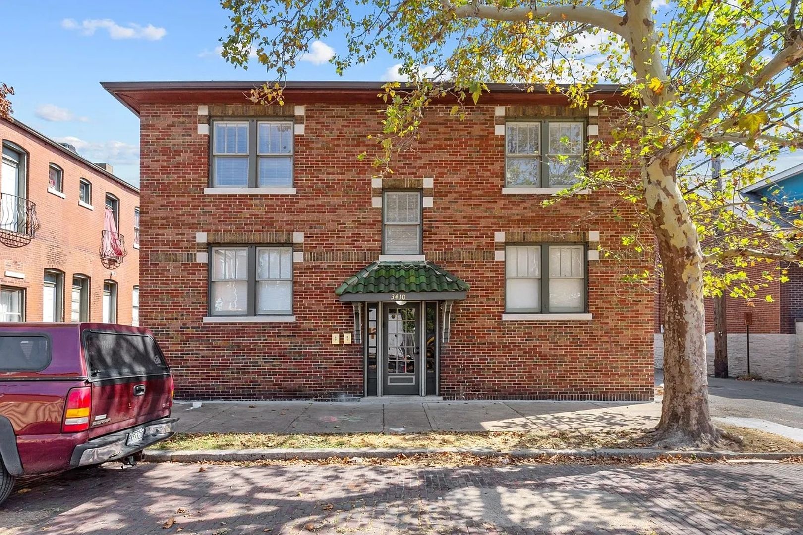 St. Louis Apartment: 3410 Virginia Ave