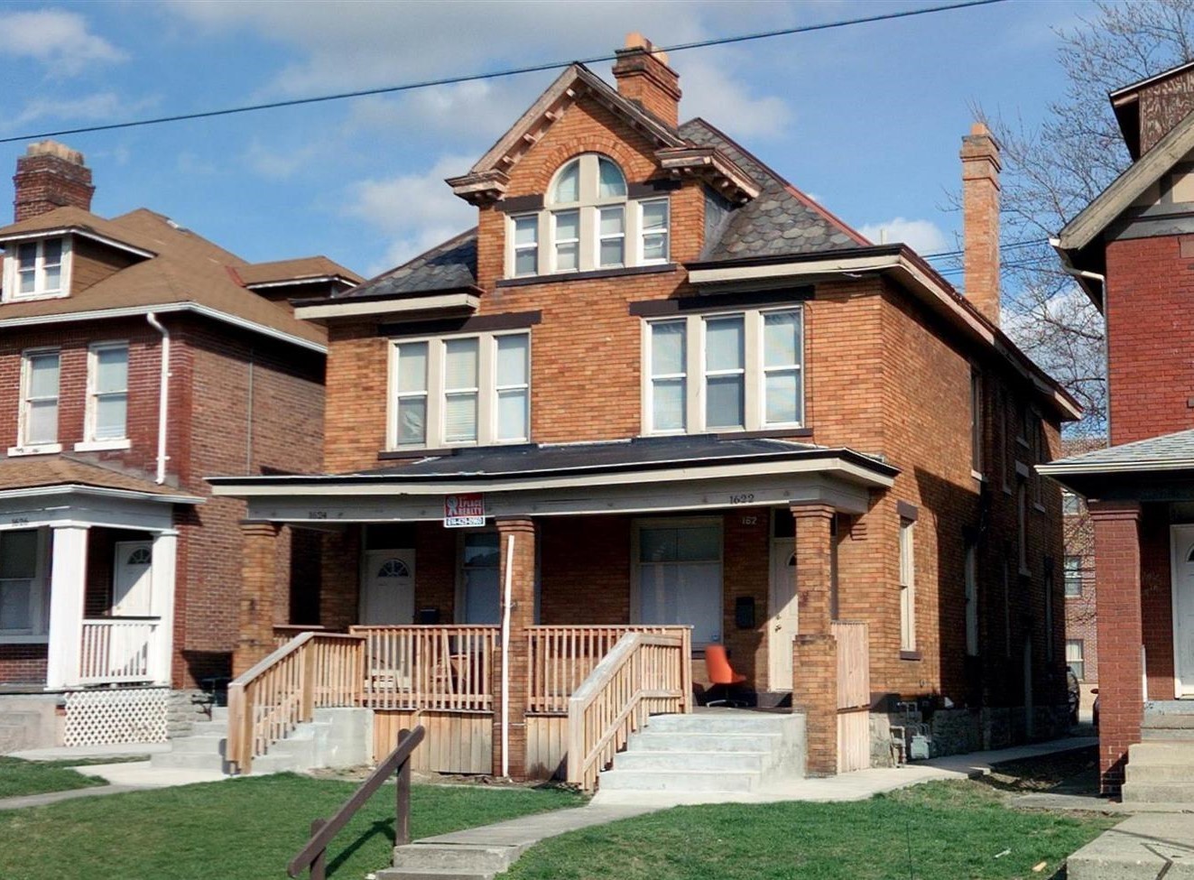 Columbus Apartment: 1622 Summit