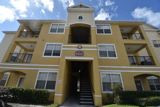 2 Bed/2 Bath, 2nd Floor Condo at Villa Valencia AVAILABLE OCTOBER 12th! – photo 1