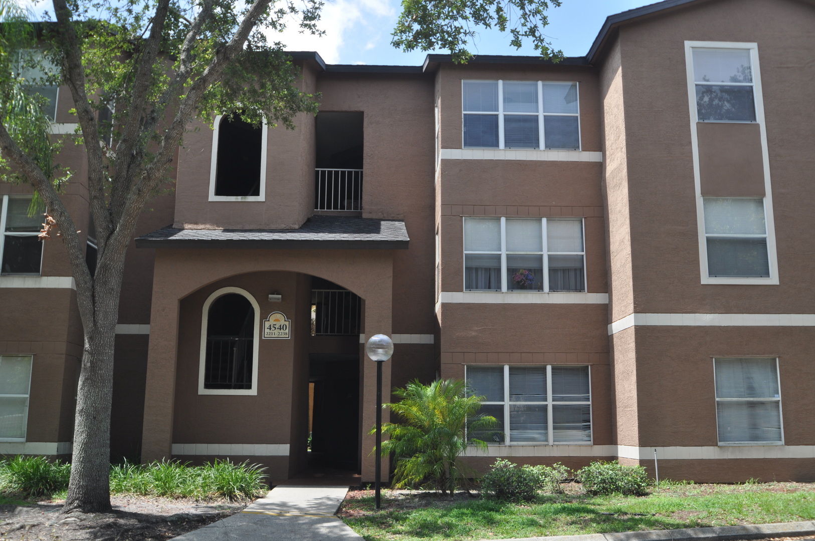 Orlando Condo: 4540 Commander Dr #2225