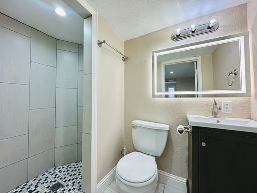 504 32nd Street, Oakland, CA 94609