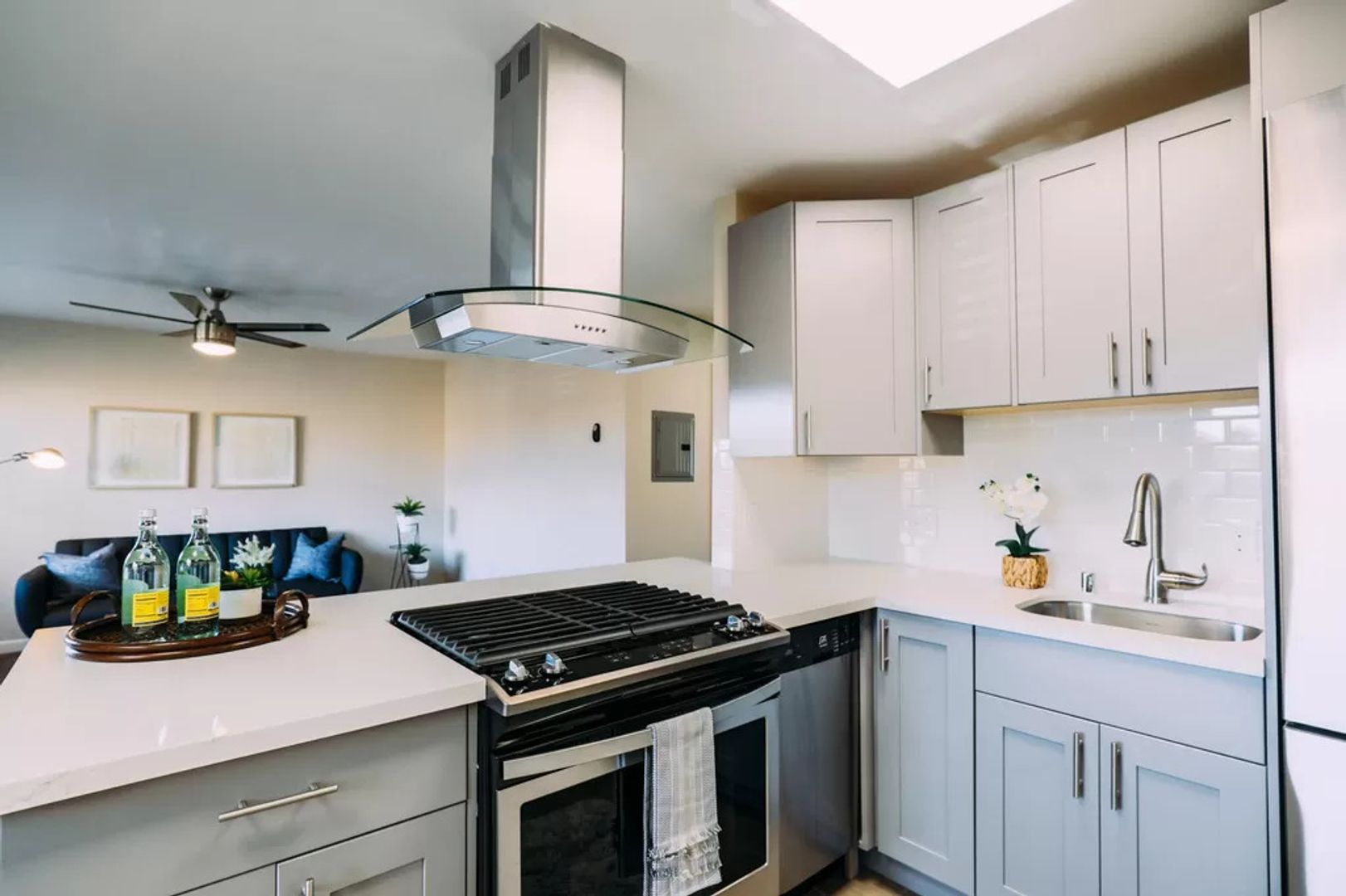 Berkeley Apartment: 2437 Eighth St