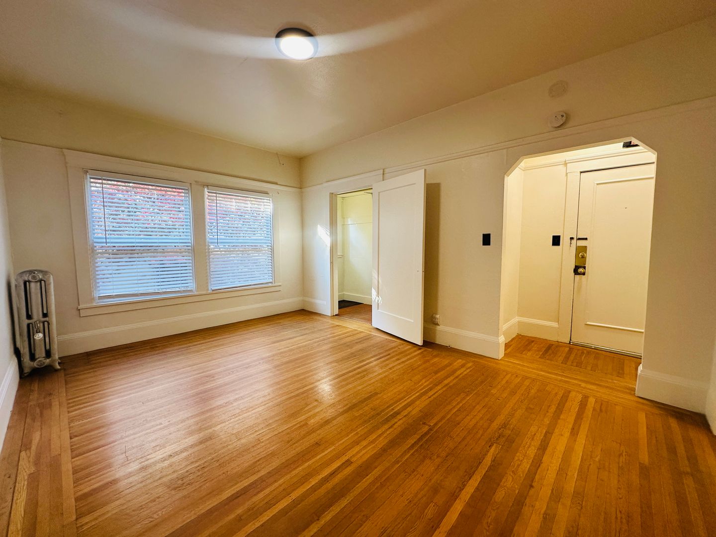 Berkeley Apartment: 2425 Fulton St
