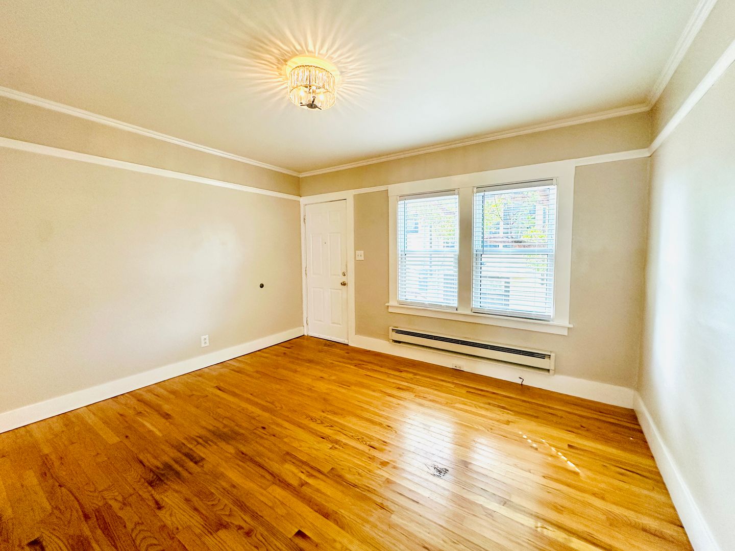 Oakland Apartment: 636 58th St