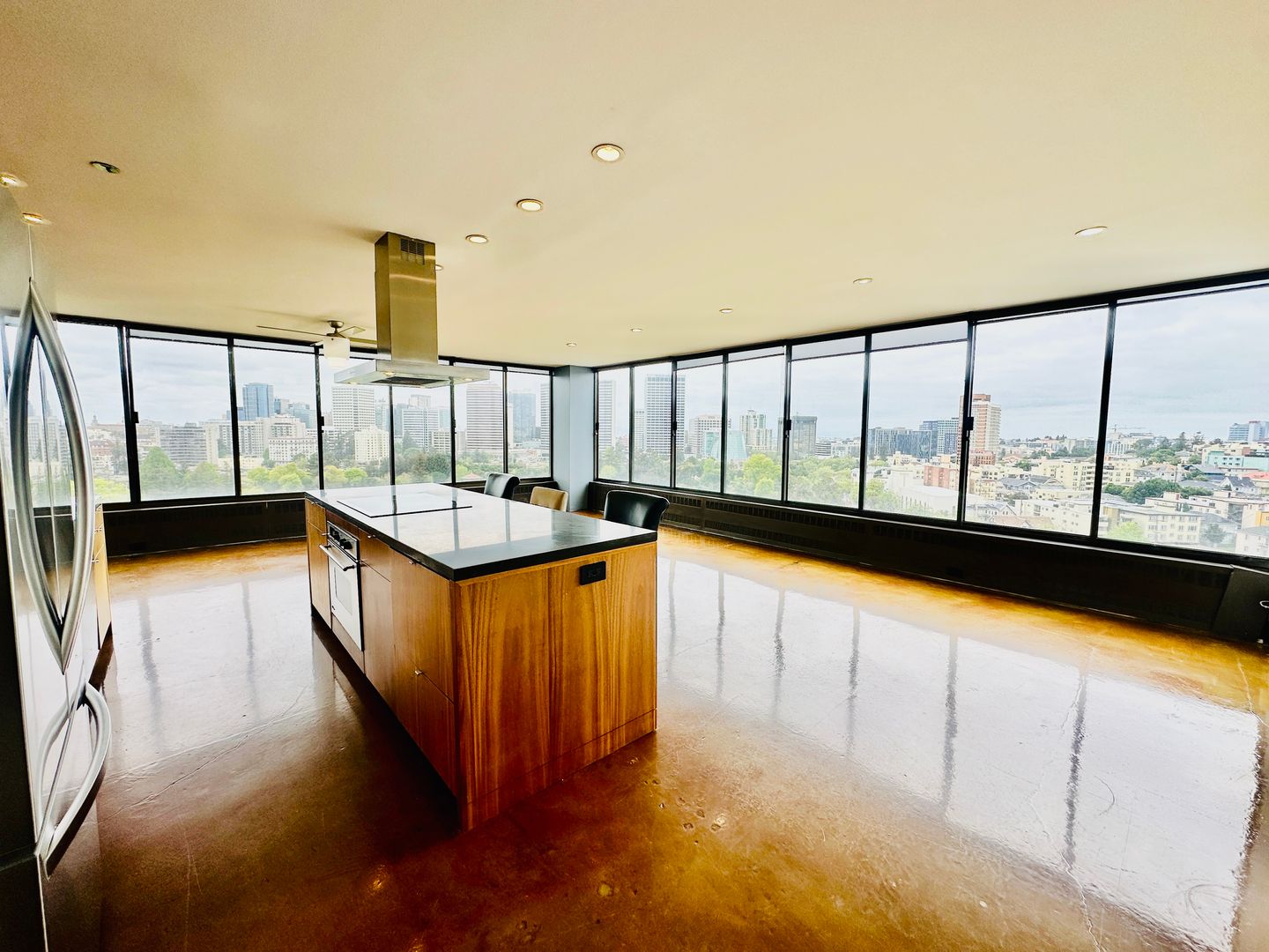 Oakland Condo: 565 Bellevue Ave