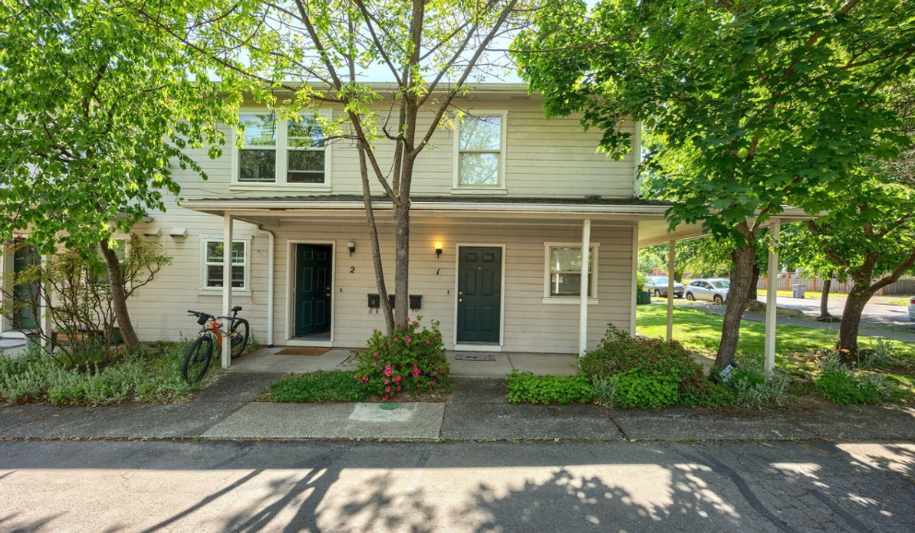 Ashland Apartment: 132 Van Ness Ave