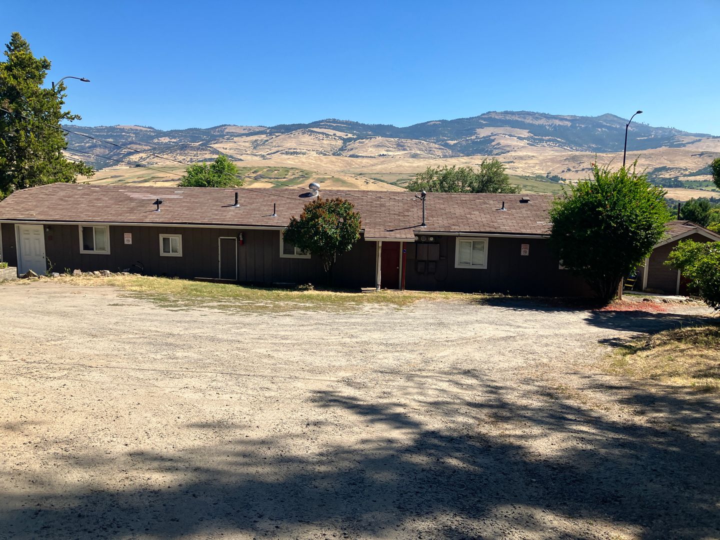 Ashland Apartment: 803 N. Main St.