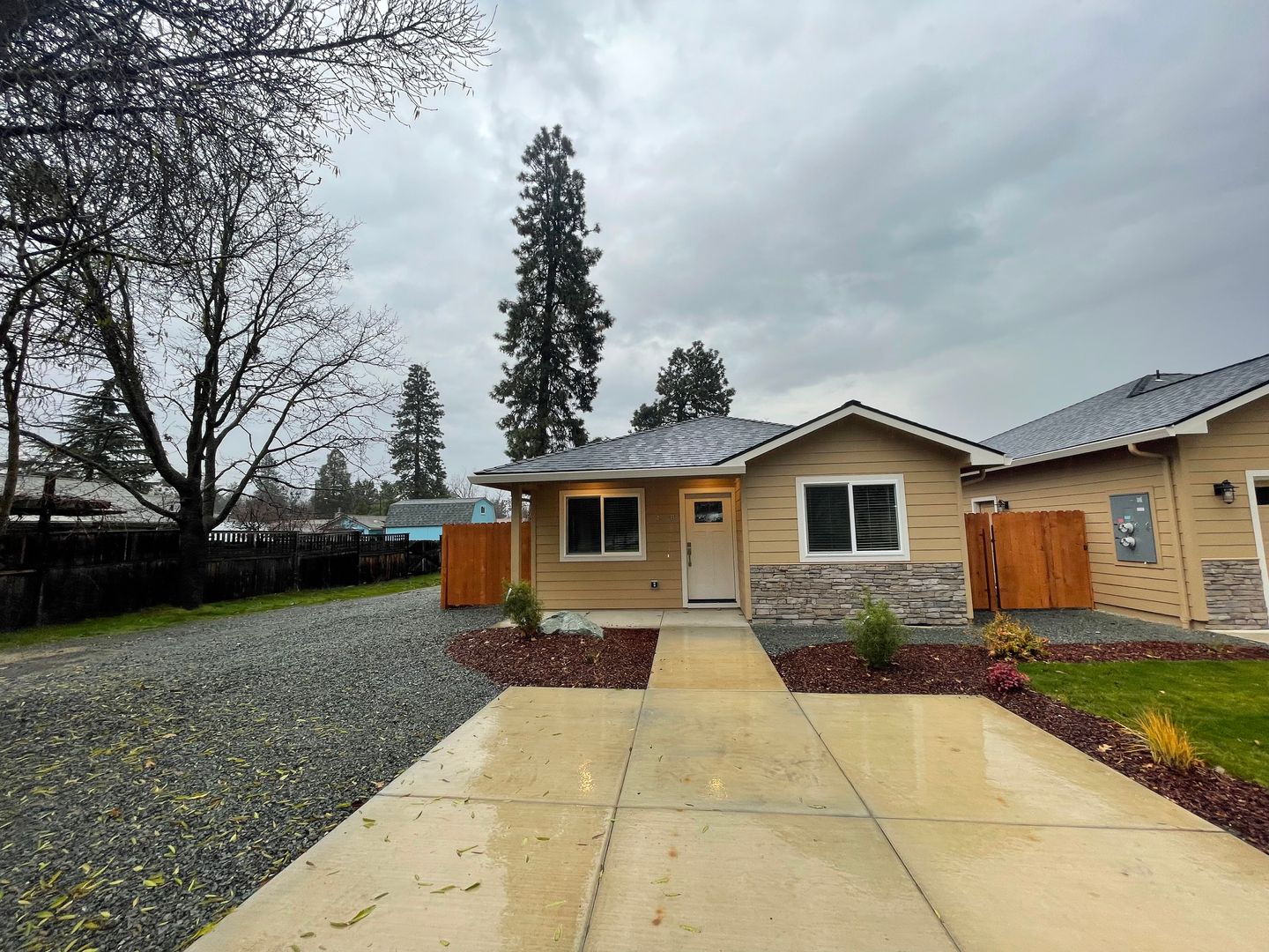 Phoenix Apartment: 410 4th St