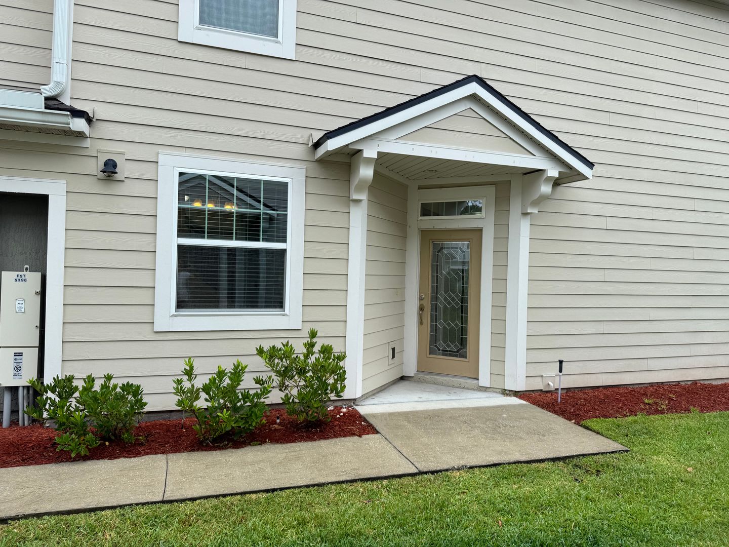St Johns Apartment: 398 Richmond Dr