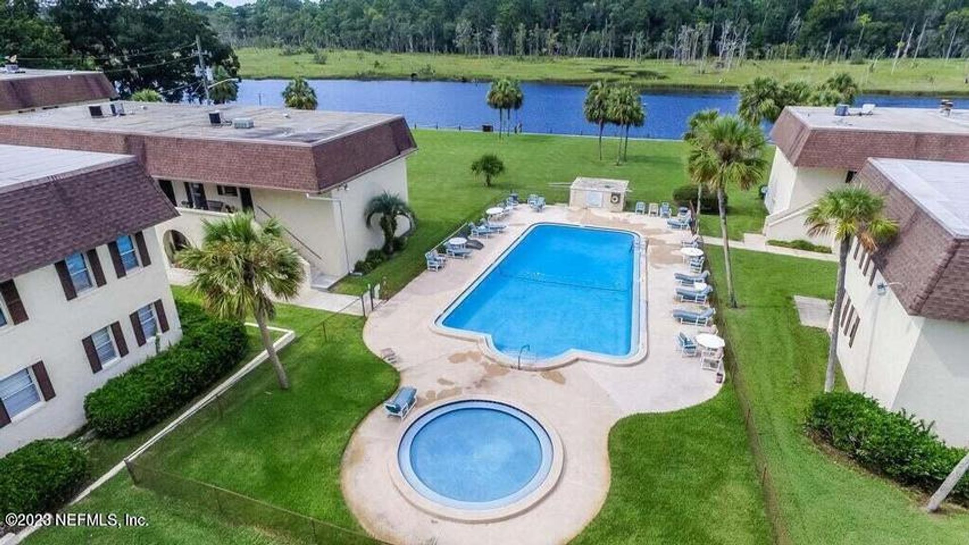 Jacksonville House: 1735 El Camino Road - 1