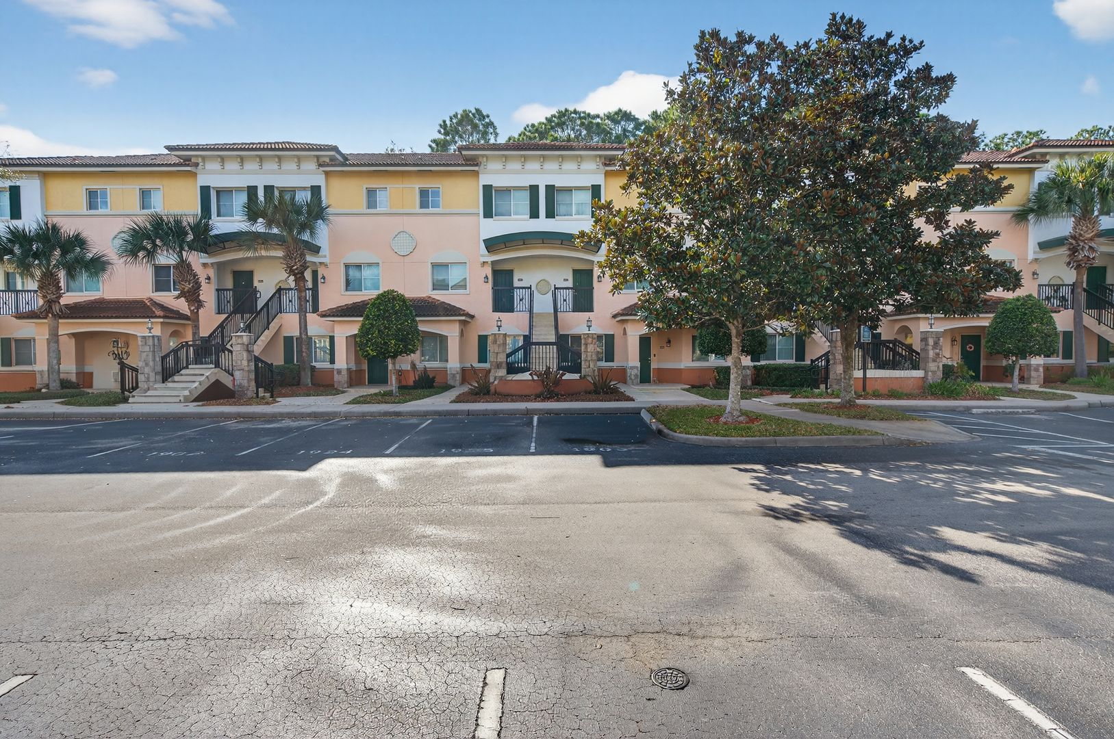 Jacksonville Apartment: 9745 TOUCHTON Road